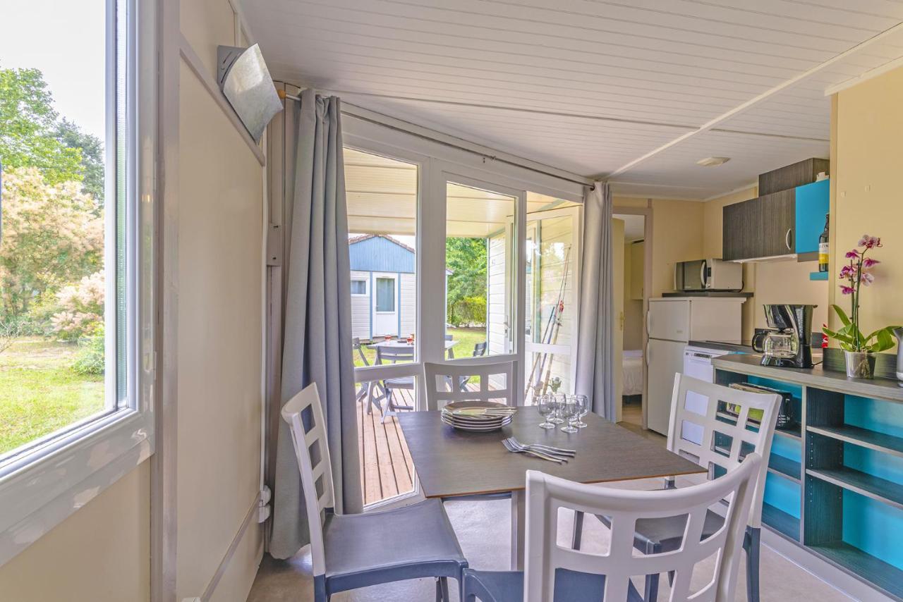 Castelmoron-sur-Lot Lagrange Grand Bleu Vacances - Residence Port Lalande מראה חיצוני תמונה