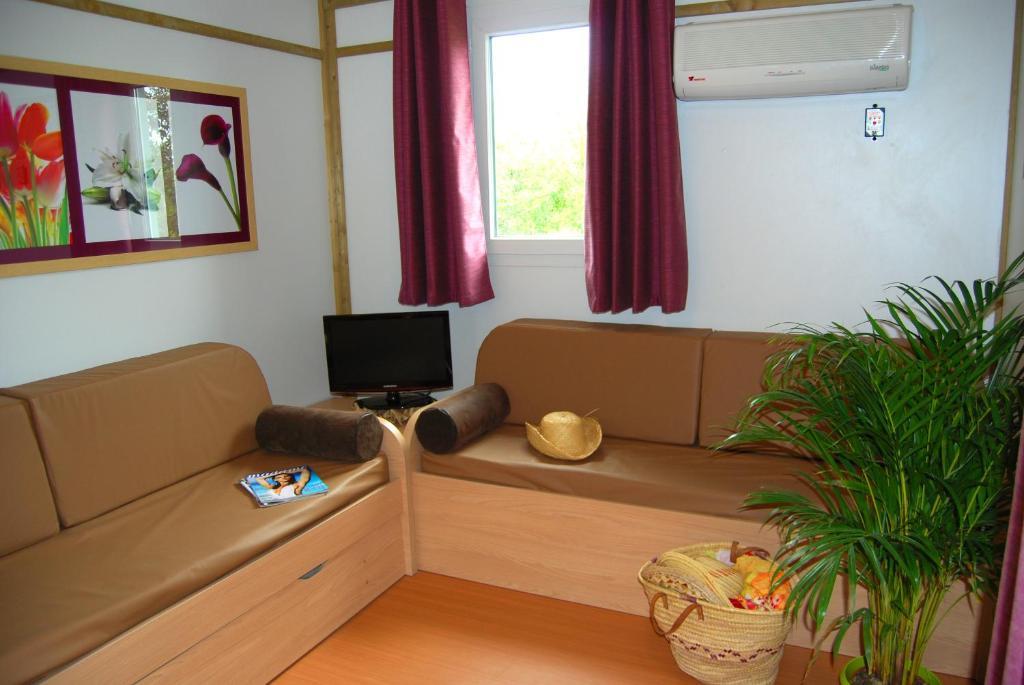 Castelmoron-sur-Lot Lagrange Grand Bleu Vacances - Residence Port Lalande חדר תמונה