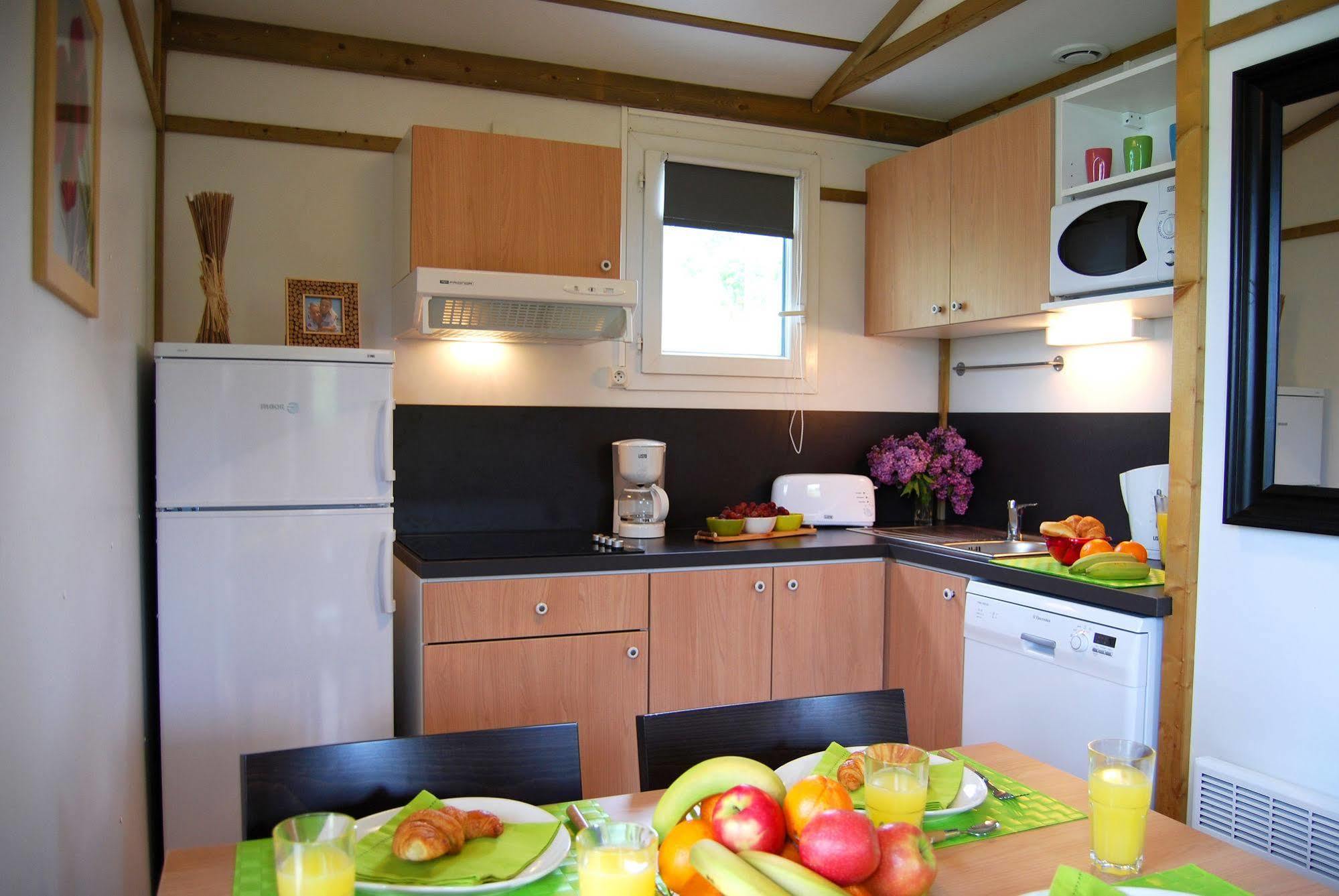 Castelmoron-sur-Lot Lagrange Grand Bleu Vacances - Residence Port Lalande מראה חיצוני תמונה