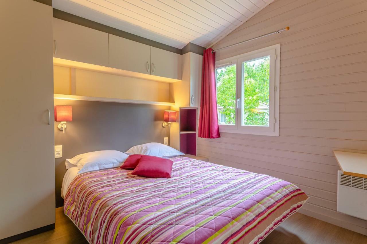 Castelmoron-sur-Lot Lagrange Grand Bleu Vacances - Residence Port Lalande מראה חיצוני תמונה