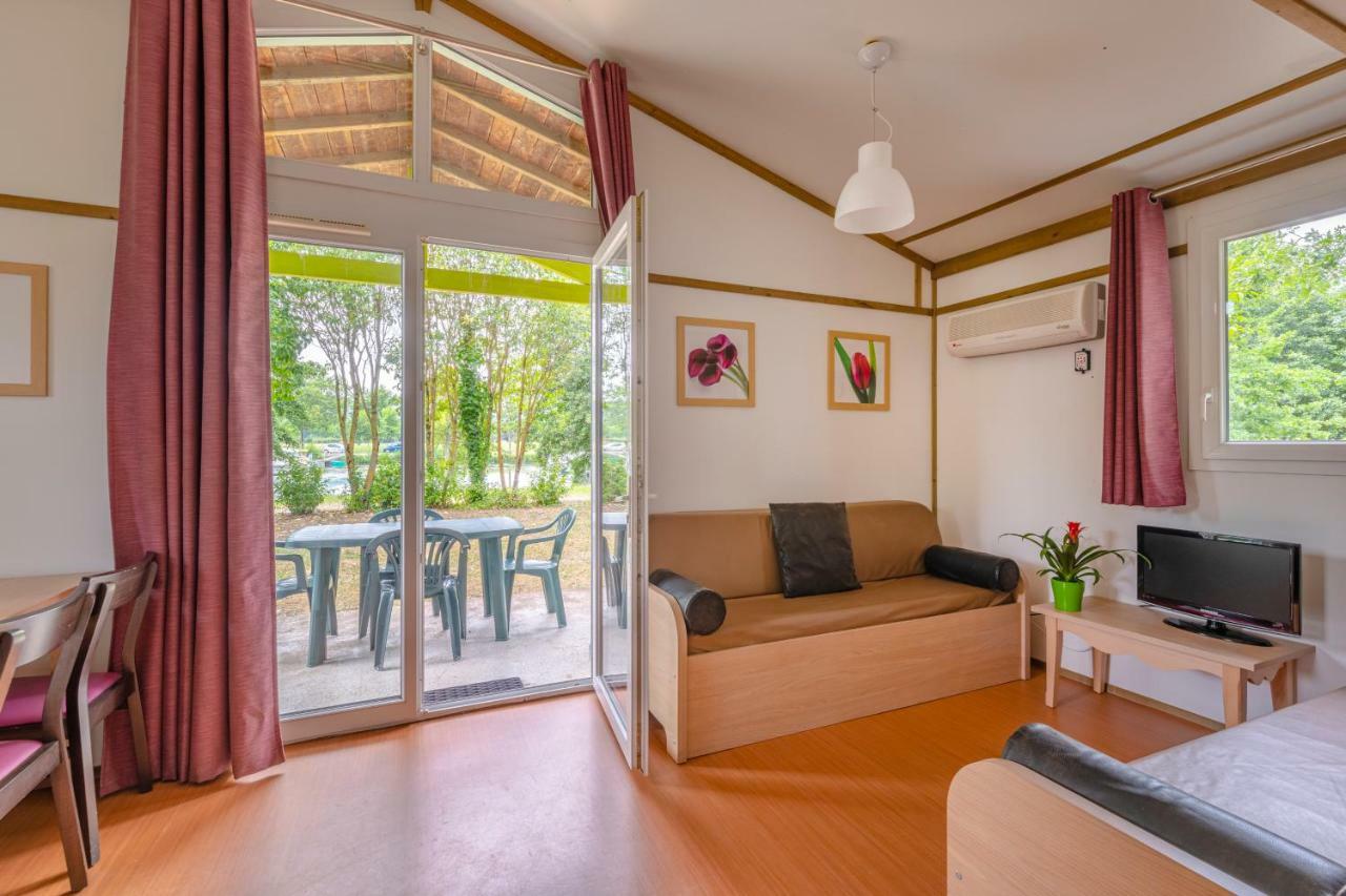 Castelmoron-sur-Lot Lagrange Grand Bleu Vacances - Residence Port Lalande מראה חיצוני תמונה